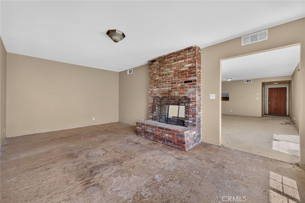 Home at 206 E Fig, Monrovia — photo 11 of 12