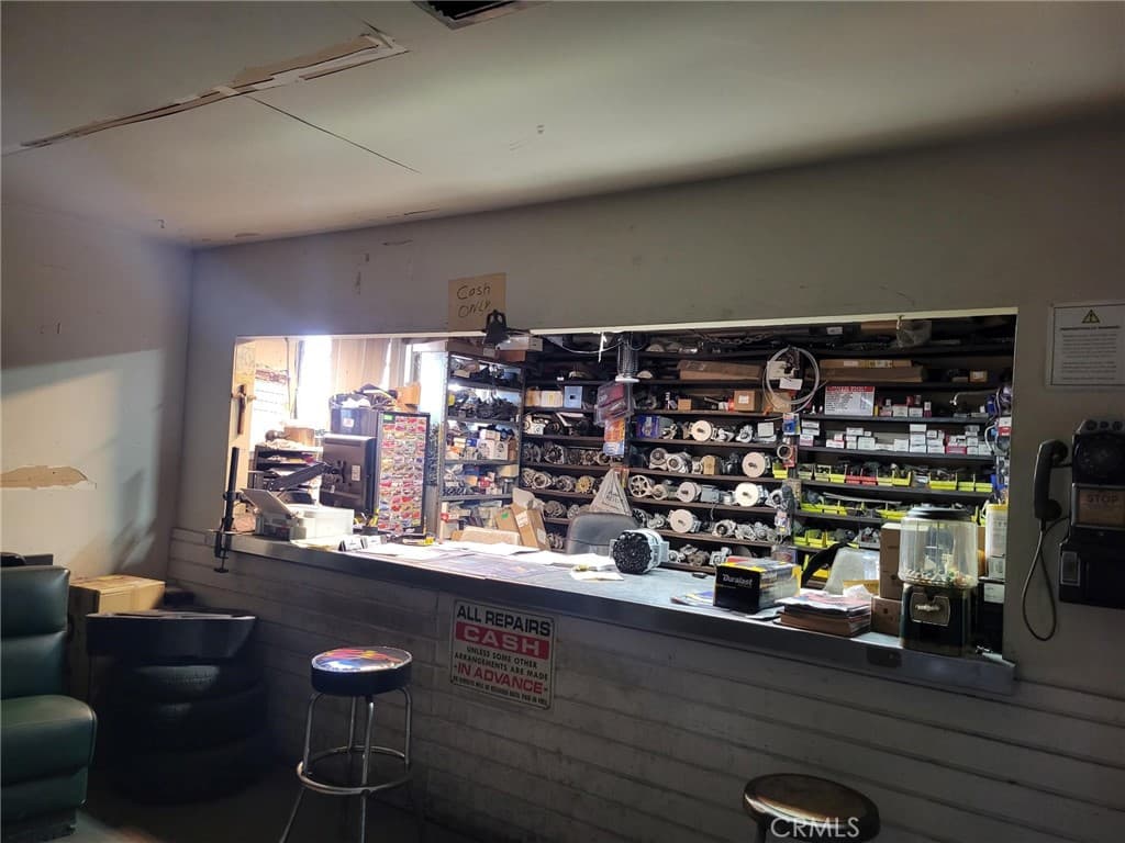 Commercial at 15320 Arrow Highway, Baldwin Park — photo 1 of 3