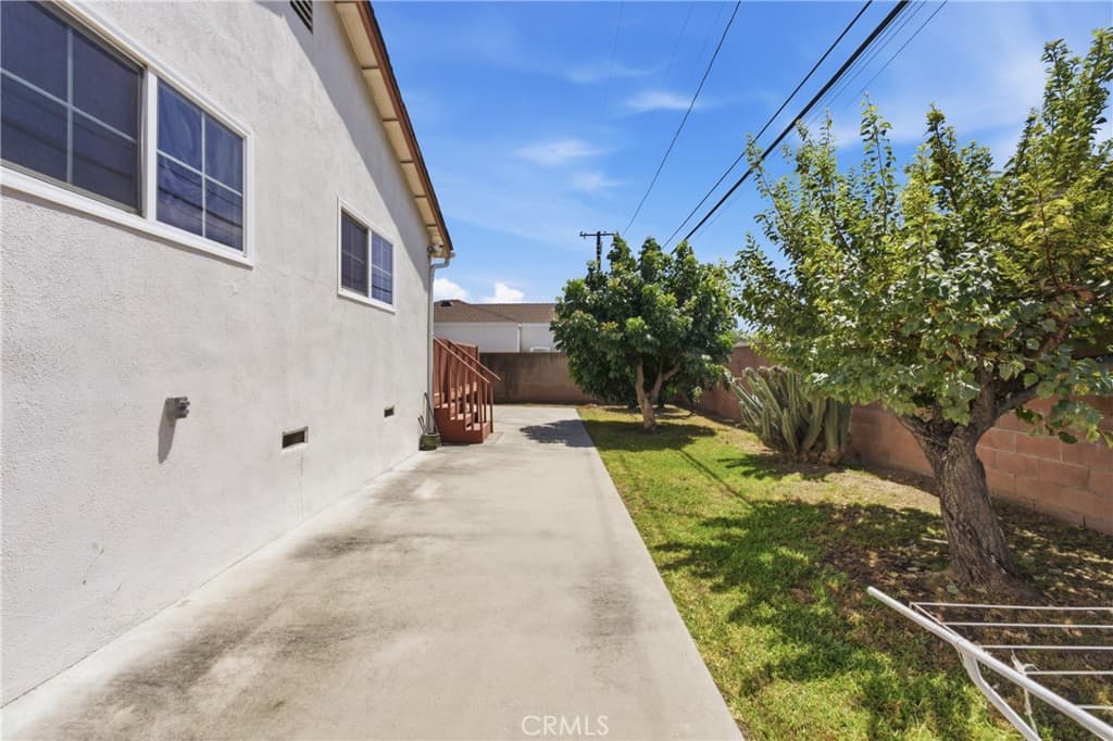 Home at 219 N Toland, West Covina — photo 10 of 12