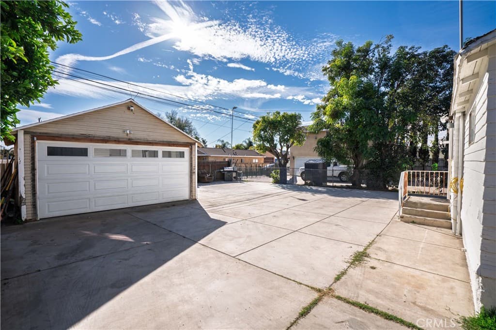 Home at 730 W 9th, Pomona — photo 6 of 12