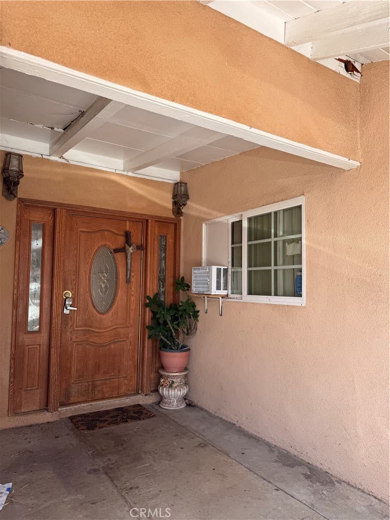 Home at 233 N Winton, La Puente — photo 5 of 5