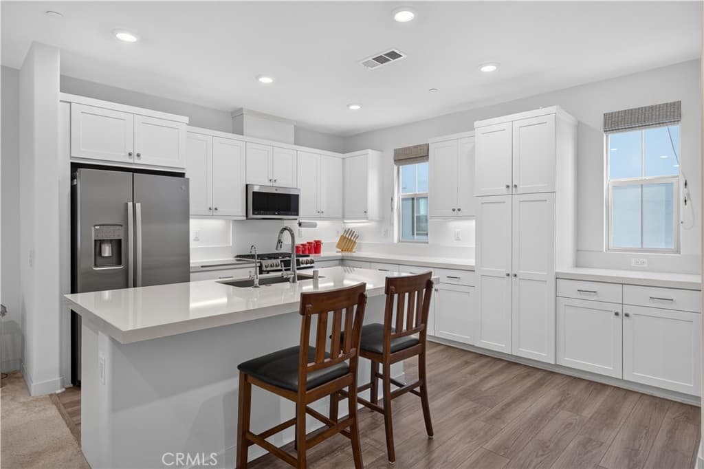 Townhouse at 511 Tamarind Way E, West Covina — photo 5 of 12
