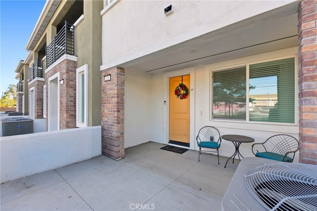 Home at 211 N Vincent Avenue, West Covina — photo 2 of 12