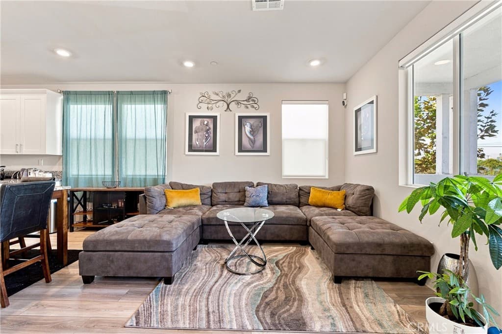 Home at 211 N Vincent Avenue, West Covina — photo 10 of 12