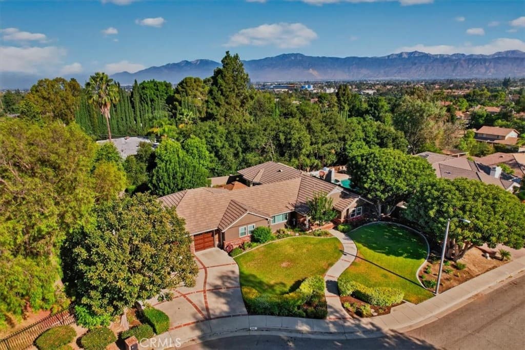 Home at 609 Ferrari, West Covina — photo 5 of 12