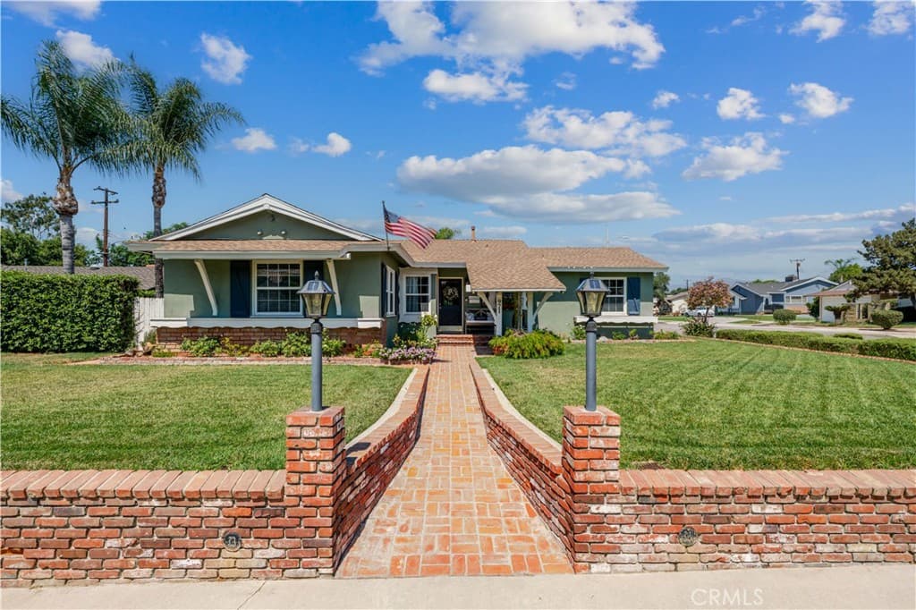 Home at 971 E Wanamaker Drive, Covina — photo 2 of 12