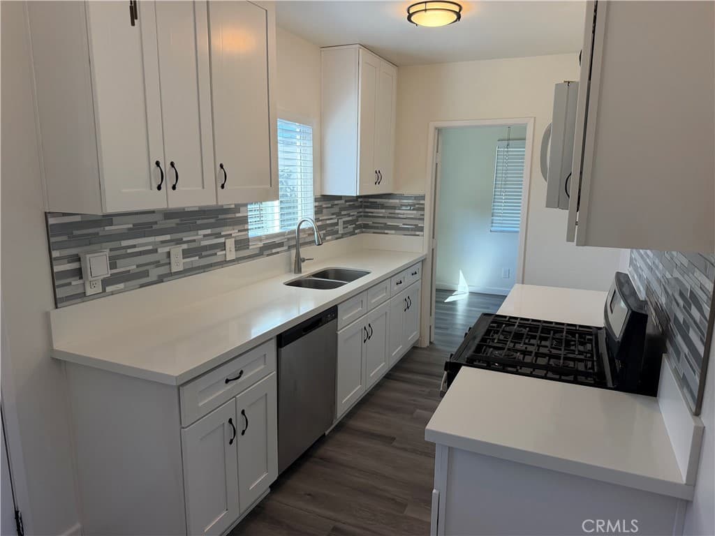Home at 1196 W 3rd, Pomona — photo 3 of 11