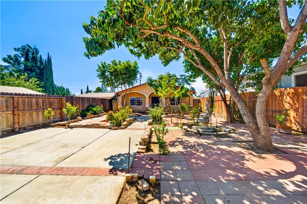 Home at 15822 Harvest Moon, La Puente — photo 4 of 12