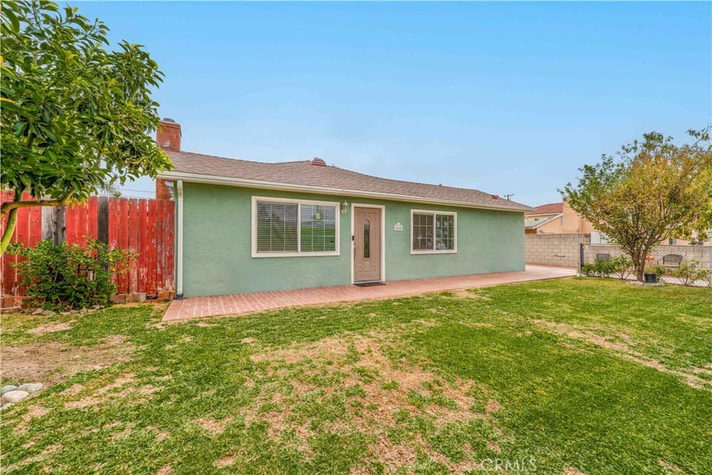 Home at 5260 N Gareloch Avenue, Azusa — photo 1 of 12