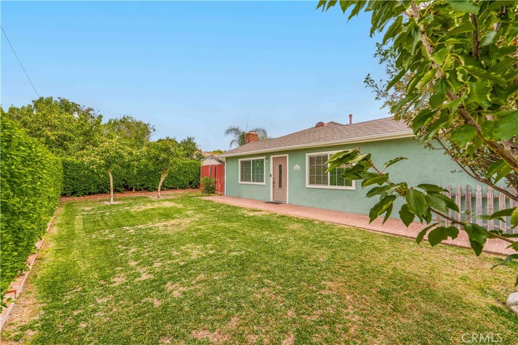Home at 5260 N Gareloch Avenue, Azusa — photo 2 of 12