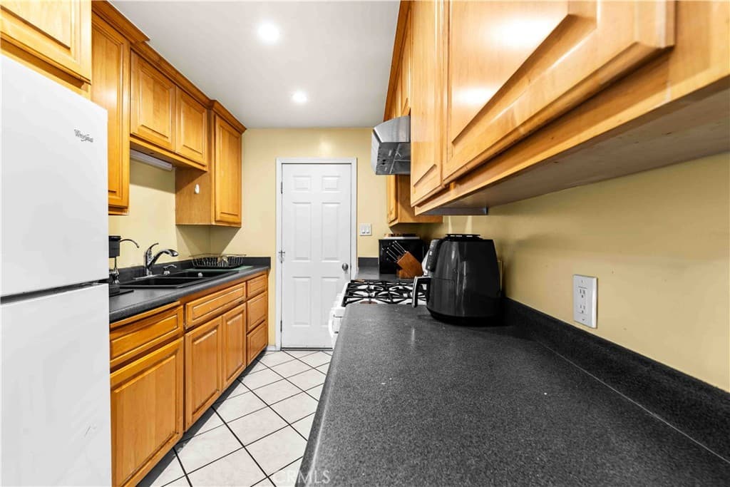 Home at 5260 N Gareloch Avenue, Azusa — photo 12 of 12