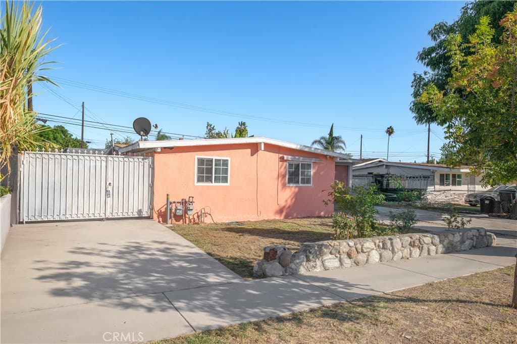 Multi-Family at 338 S Sandalwood, La Puente — photo 2 of 12