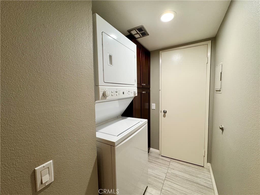 Townhouse at 1354 Peppertree, West Covina — photo 7 of 12