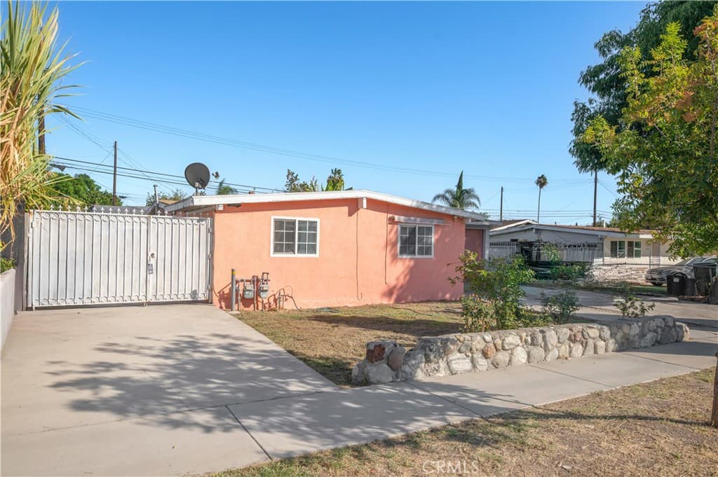 Multi-Family at 338 S Sandalwood, La Puente — photo 2 of 12