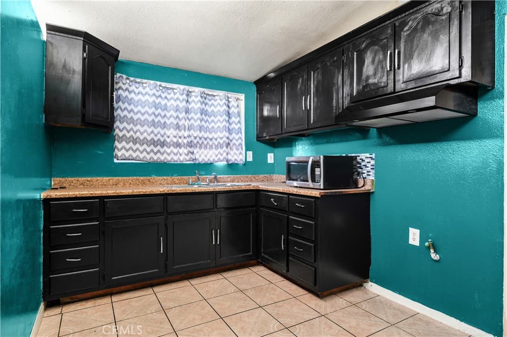 Multi-Family at 338 S Sandalwood, La Puente — photo 6 of 12