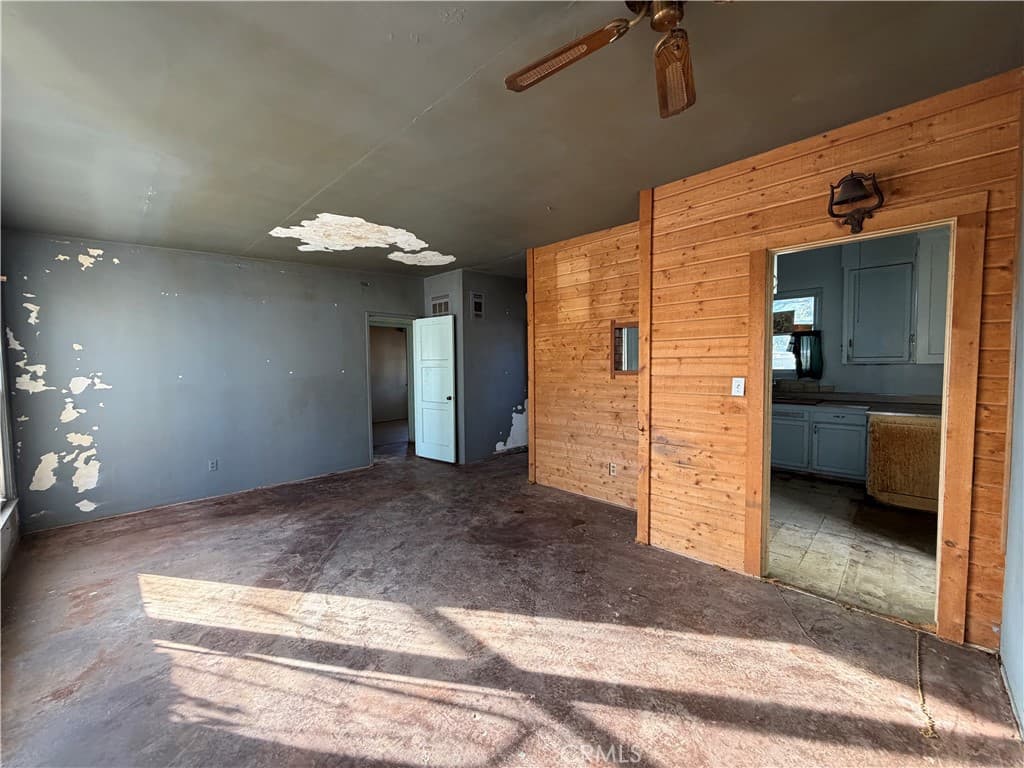 Home at 252 E Camino Real, Monrovia — photo 8 of 12