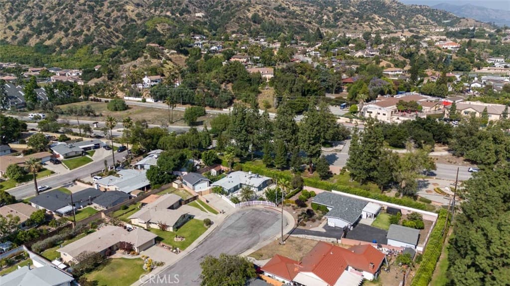 Home at 301 W Ashby Street, Azusa — photo 5 of 12