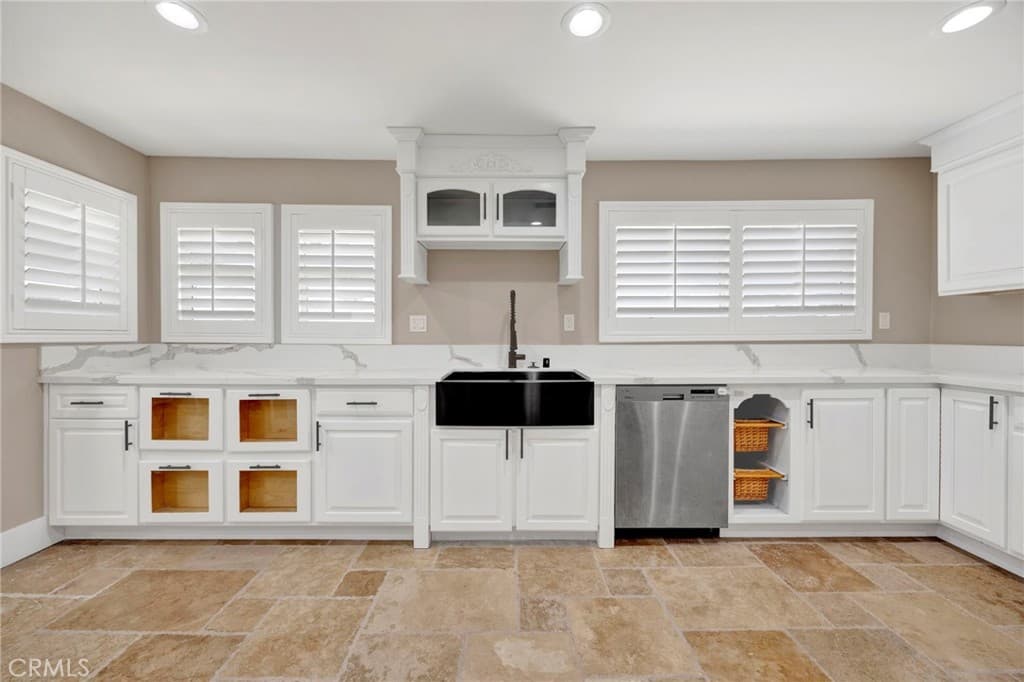 Home at 517 King, Monrovia — photo 12 of 12
