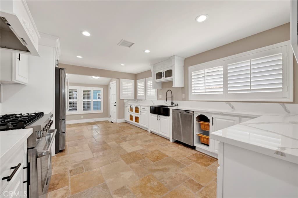 Home at 517 King, Monrovia — photo 8 of 12