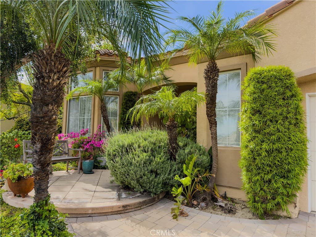 Home at 408 Calle Canela, San Dimas — photo 2 of 12