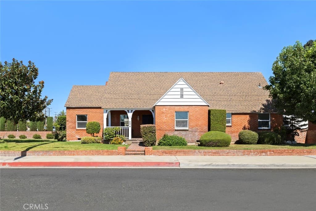 Home at 694 W Orange Grove, Pomona — photo 2 of 12