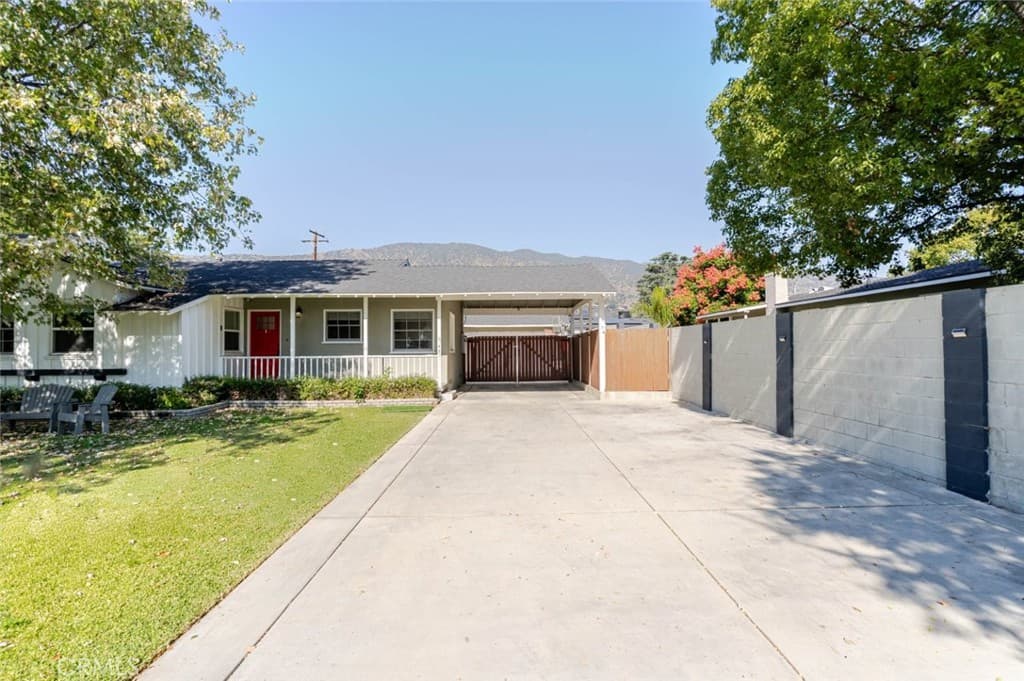 Home at 447 W Bennett Avenue, Glendora — photo 2 of 12