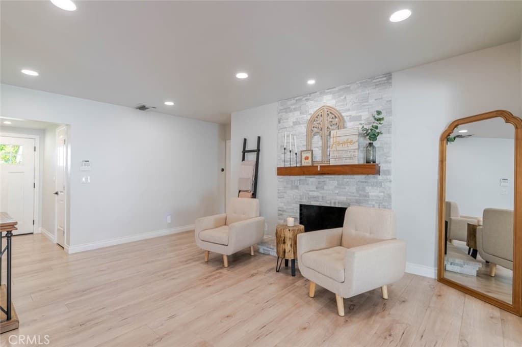 Home at 447 W Bennett Avenue, Glendora — photo 11 of 12