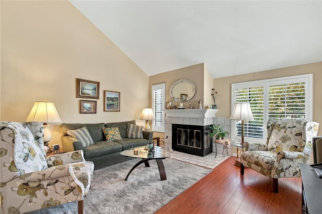Townhouse at 338 Monroe Ct, Azusa — photo 7 of 12