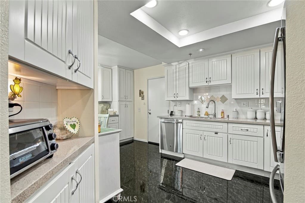 Townhouse at 338 Monroe Ct, Azusa — photo 10 of 12