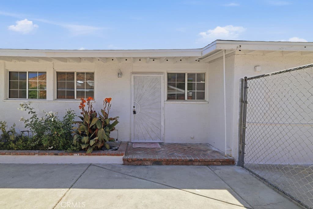 Home at 1964 Wright Street, Pomona — photo 3 of 12