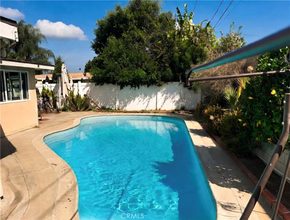 Home at 446 S Lowell, Covina — photo 5 of 5