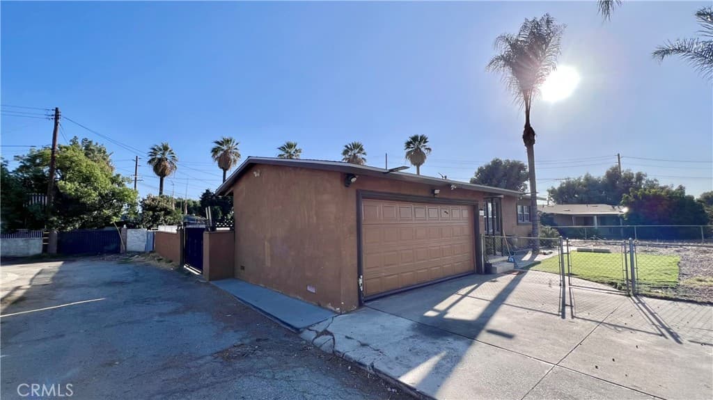 Home at 460 W Arrow, Pomona — photo 8 of 12