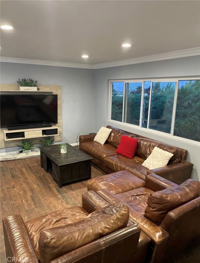 Home at 314 W Gladstone, San Dimas — photo 3 of 12