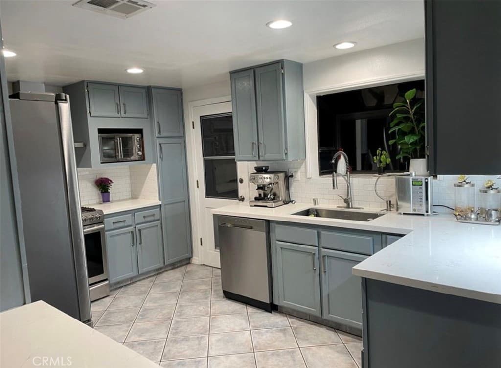 Home at 314 W Gladstone, San Dimas — photo 6 of 12