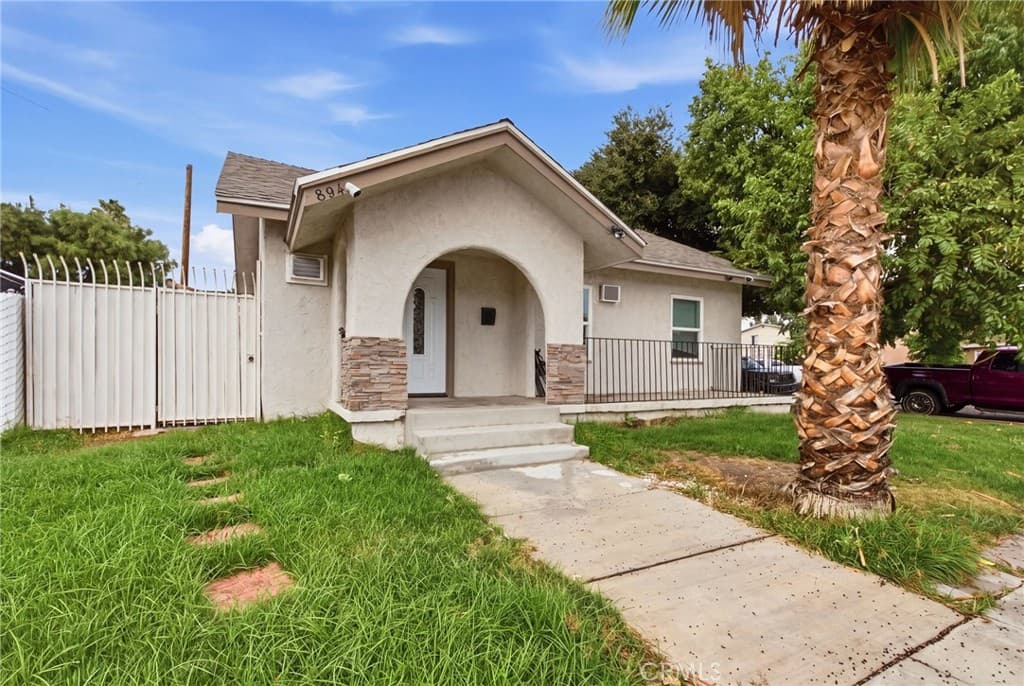 Home at 891 E 6th, Pomona — photo 2 of 12