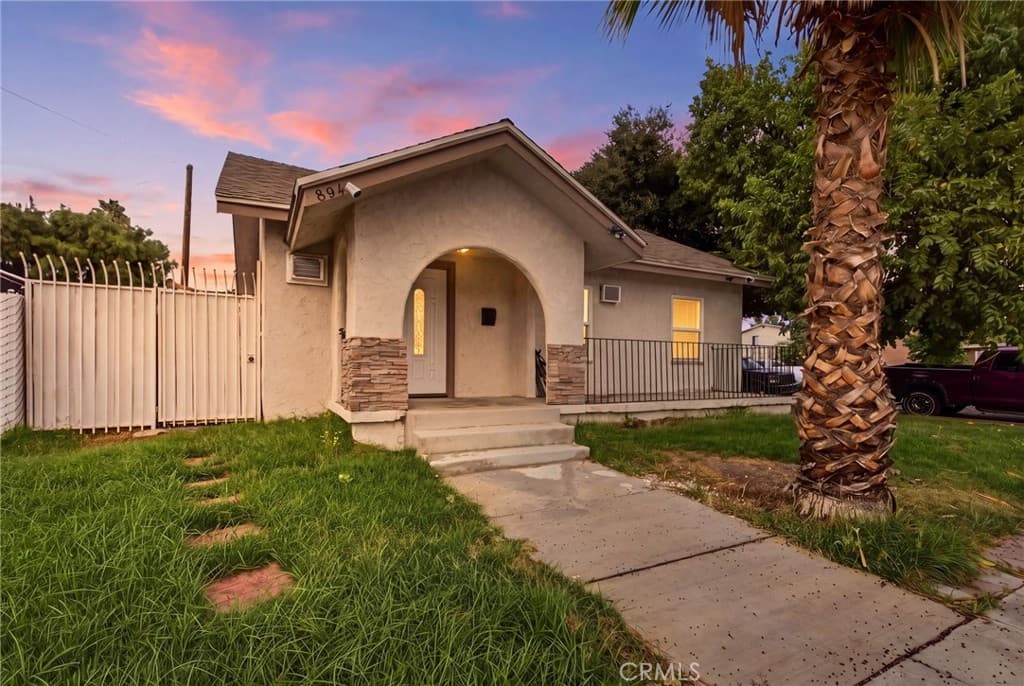 Home at 891 E 6th, Pomona — photo 3 of 12