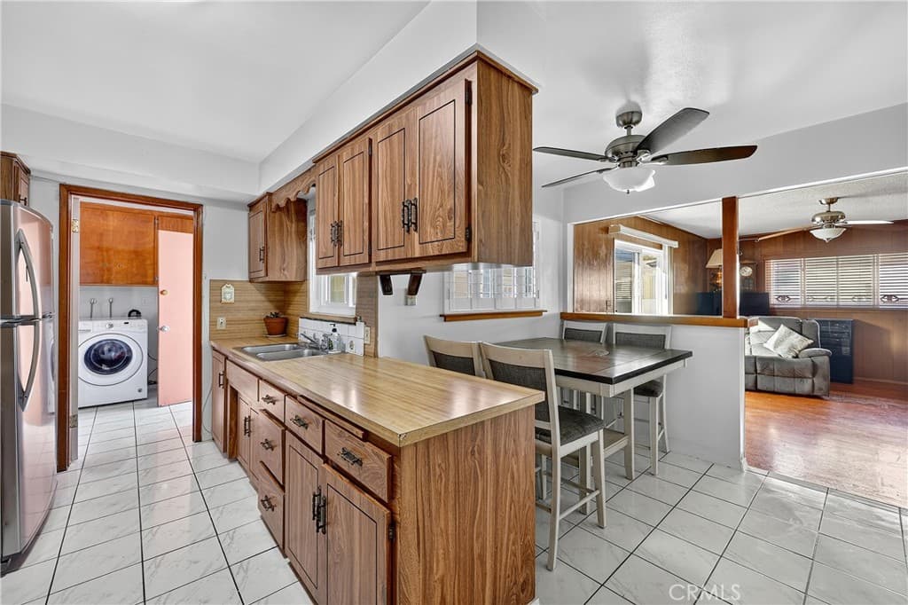 Home at 2195 Spencer Avenue, Pomona — photo 11 of 12