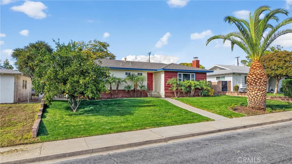 Home at 2195 Spencer Avenue, Pomona — photo 4 of 12