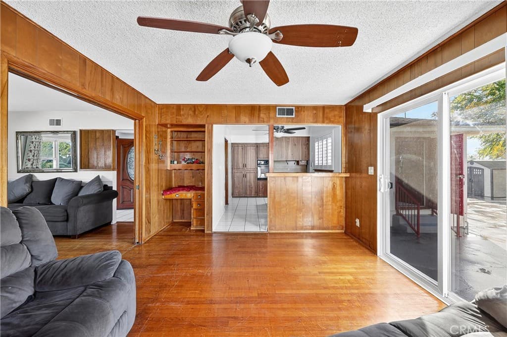 Home at 2195 Spencer Avenue, Pomona — photo 10 of 12