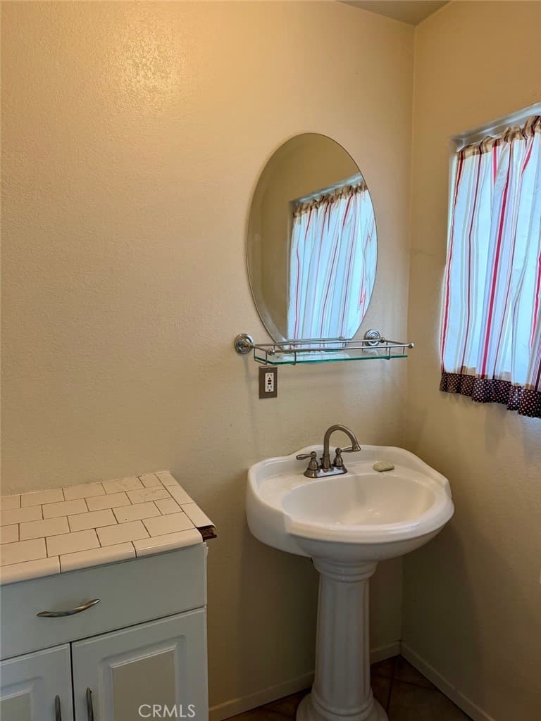 Home at 11249 Wesley, Pomona — photo 10 of 12