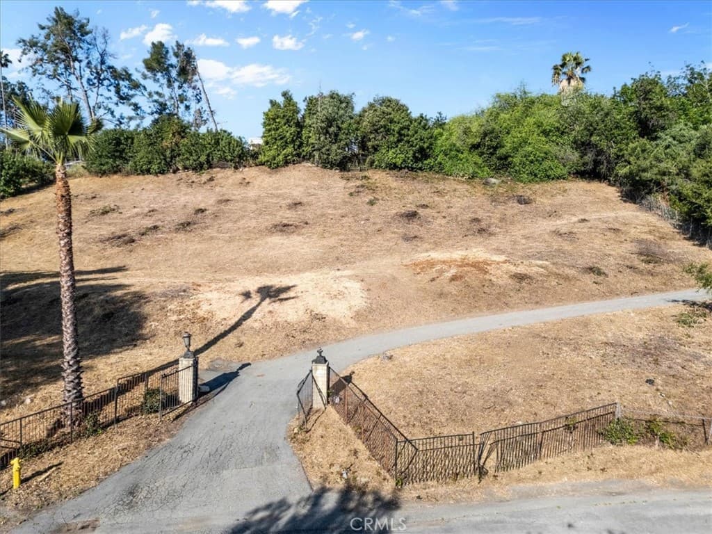 Home at 21544 Covina Hills Rd, Covina — photo 1 of 10