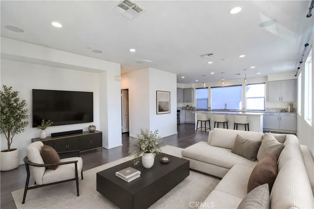 Townhouse at 809 N Dalton 104, Azusa — photo 1 of 12