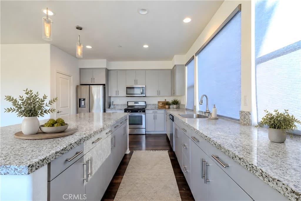 Townhouse at 809 N Dalton 104, Azusa — photo 7 of 12