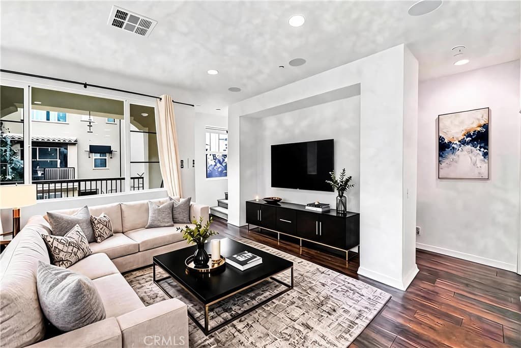 Townhouse at 809 N Dalton 104, Azusa — photo 8 of 12