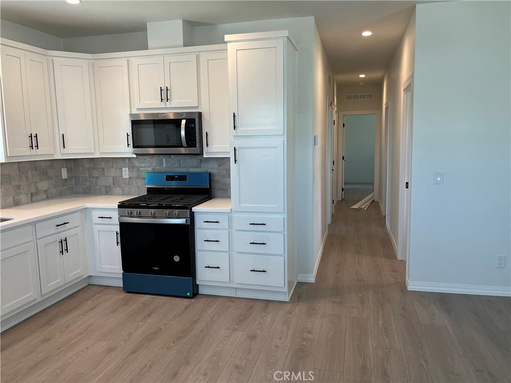 Home at 301 E Foothill Boulevard 58, Pomona — photo 4 of 12