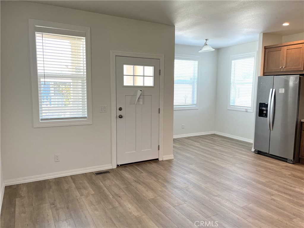 Home at 301 E Foothill Boulevard 59, Pomona — photo 4 of 9