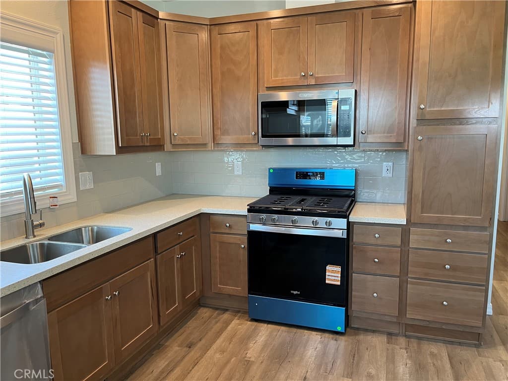 Home at 301 E Foothill Boulevard 59, Pomona — photo 8 of 9