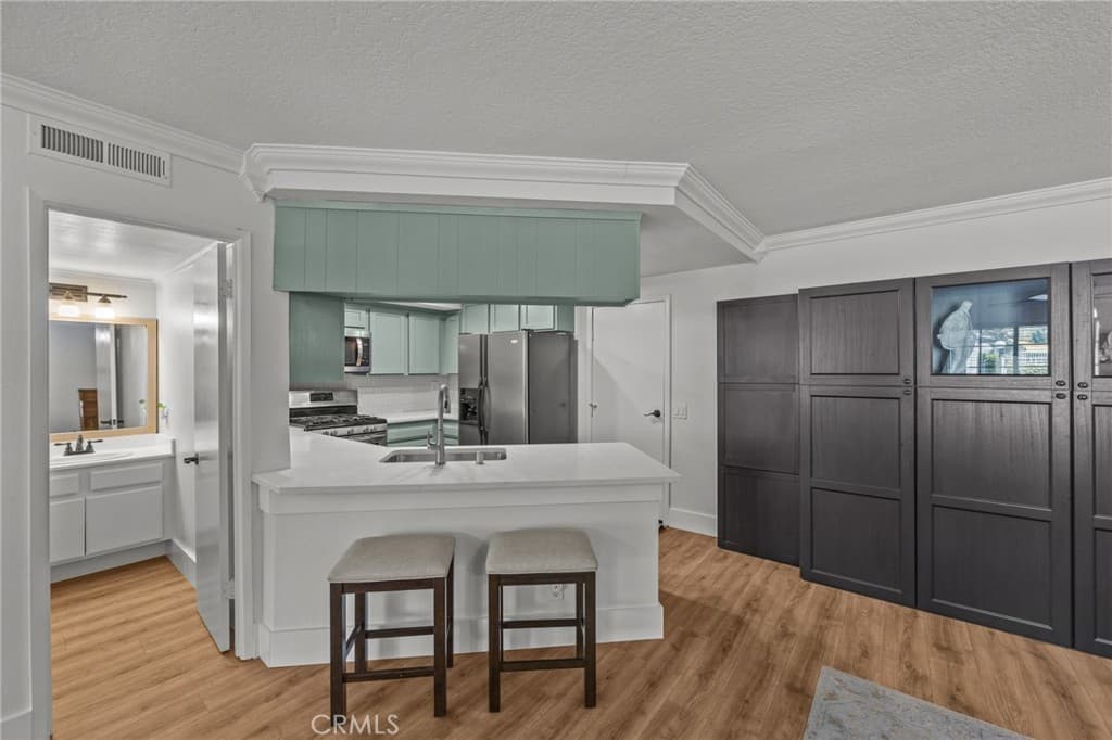 Townhouse at 317 Monroe Court, Azusa — photo 11 of 12