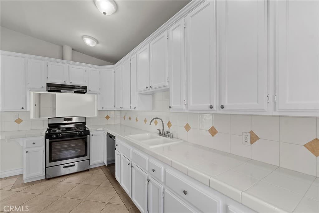 Home at 1940 E Walnut Creek Pkwy, West Covina — photo 9 of 12