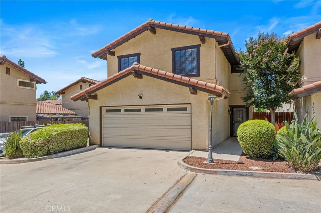 Townhouse at 1021 S Reservoir, Pomona — photo 1 of 12
